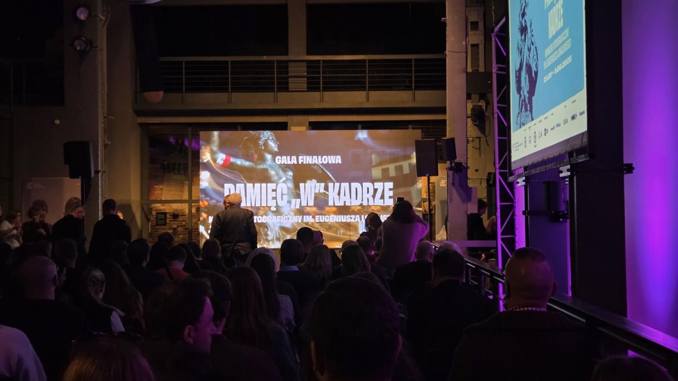 Chwalimyy się! Fotoreporter Super Expressu nagrodzony. Piotr Grzybowski z Grand Prix konkursu "Pamięć W Kadrze"
