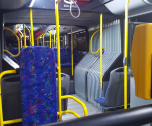 Koszmarny wypadek na przystanku autobusowym w Gdańsku. Pasażerka straciła nogę