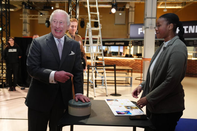 Król Karol został DJ-em! Zobacz, jak sobie radził