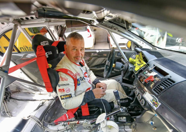 Polski kierowca w ekstremalnie niebezpiecznym wyścigu w chmurach! Maciej Serafin gotowy do piekielnie trudnej rywalizacji