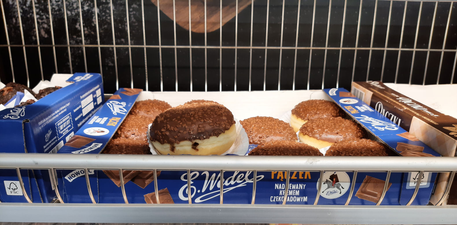 Tłusty Czwartek 2023: Sprawdziliśmy, ile zapłacimy za pączki w rzeszowskich marketach