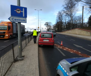 Utrudnienia na al. Wojska Polskiego w Olsztynie. Zderzyły się trzy auta [ZDJĘCIA]