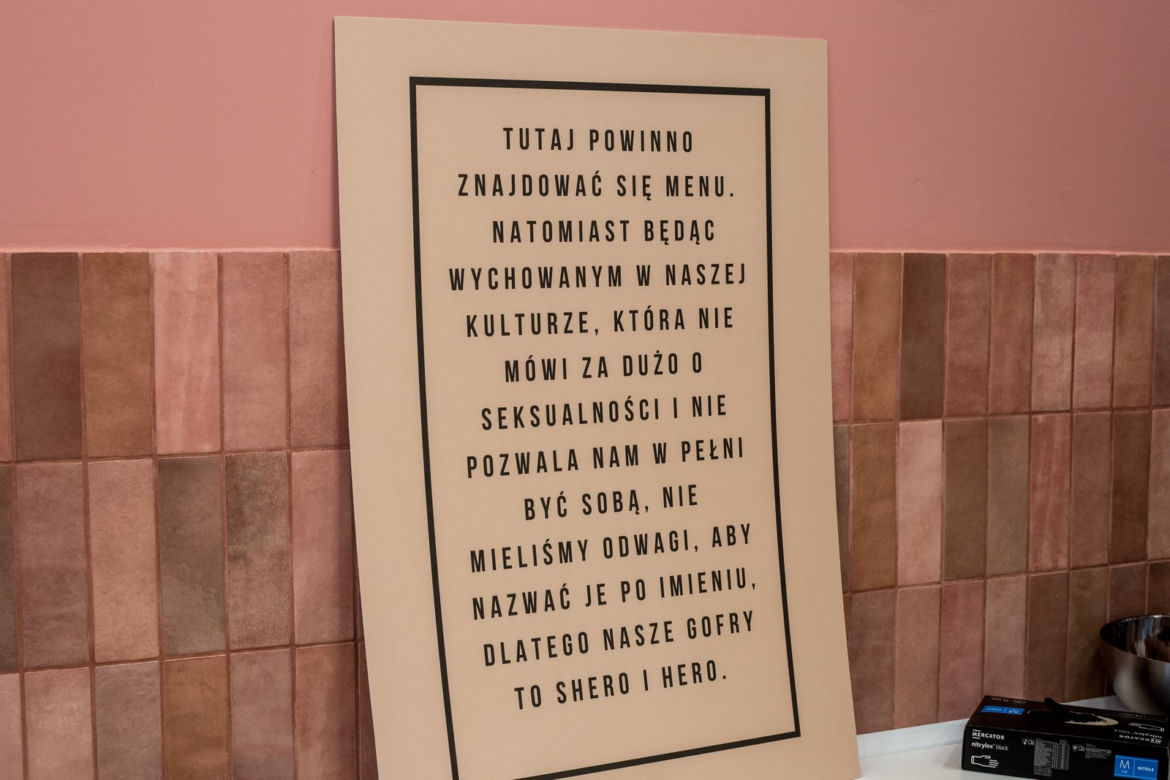 Dickery w Katowicach otwarte. O seksie pogadamy jedząc penisy i waginy
