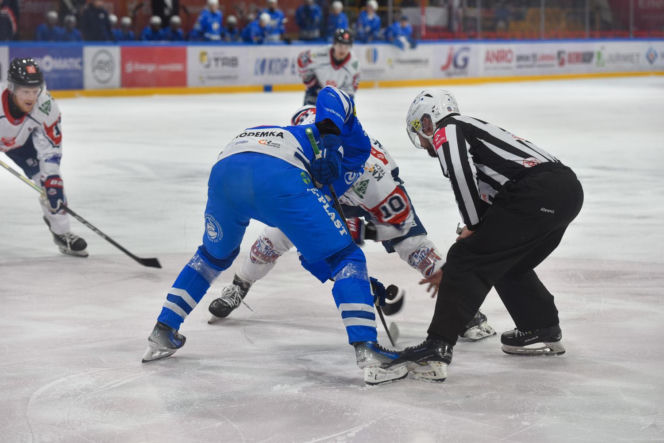 KH Energa Toruń - Unia Oświęcim 2:1! Zdjęcia kibiców i zawodników obu drużyn