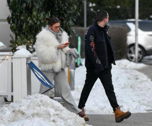 Klaudia Halejcio, mąż jej otworzył auto za całusa