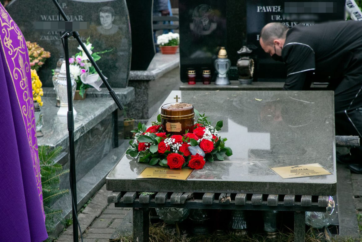 Sebastian i Michał spoczęli w jednym grobie z rodzicami 