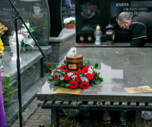 Sebastian i Michał spoczęli w jednym grobie z rodzicami 