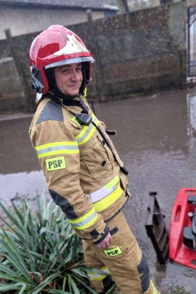 Strażak walczy o powrót do zdrowia. Uległ wypadkowi podczas spaceru z synem