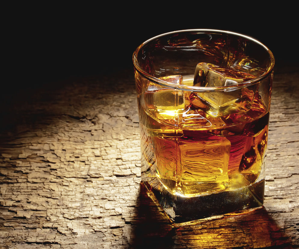 jaka-jest-roznica-miedzy-szkocka-whisky-irlandzka-whiskey-a-burbonem.jpg