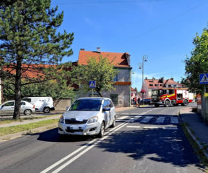 Samochód potrącił pieszego