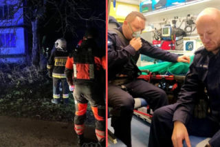 Pożar w Zadworzu. Policjanci wynieśli 64-latka z płonącego domu