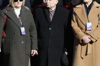 Rocznica katastrofy smoleńskiej. Prezydent Nawrocki uczcił pamięć zmarłych