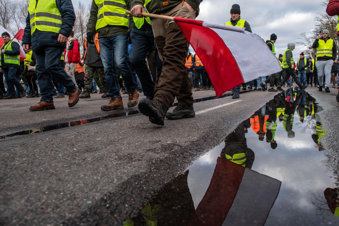 Strajk rolników. Ciągniki blokują drogi w całej Polsce. Gigantyczne utrudnienia
