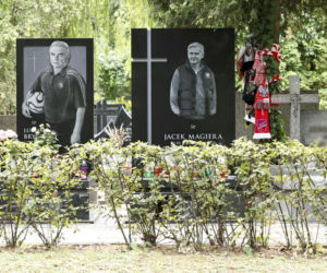 Nowy grób Jacka Magiery