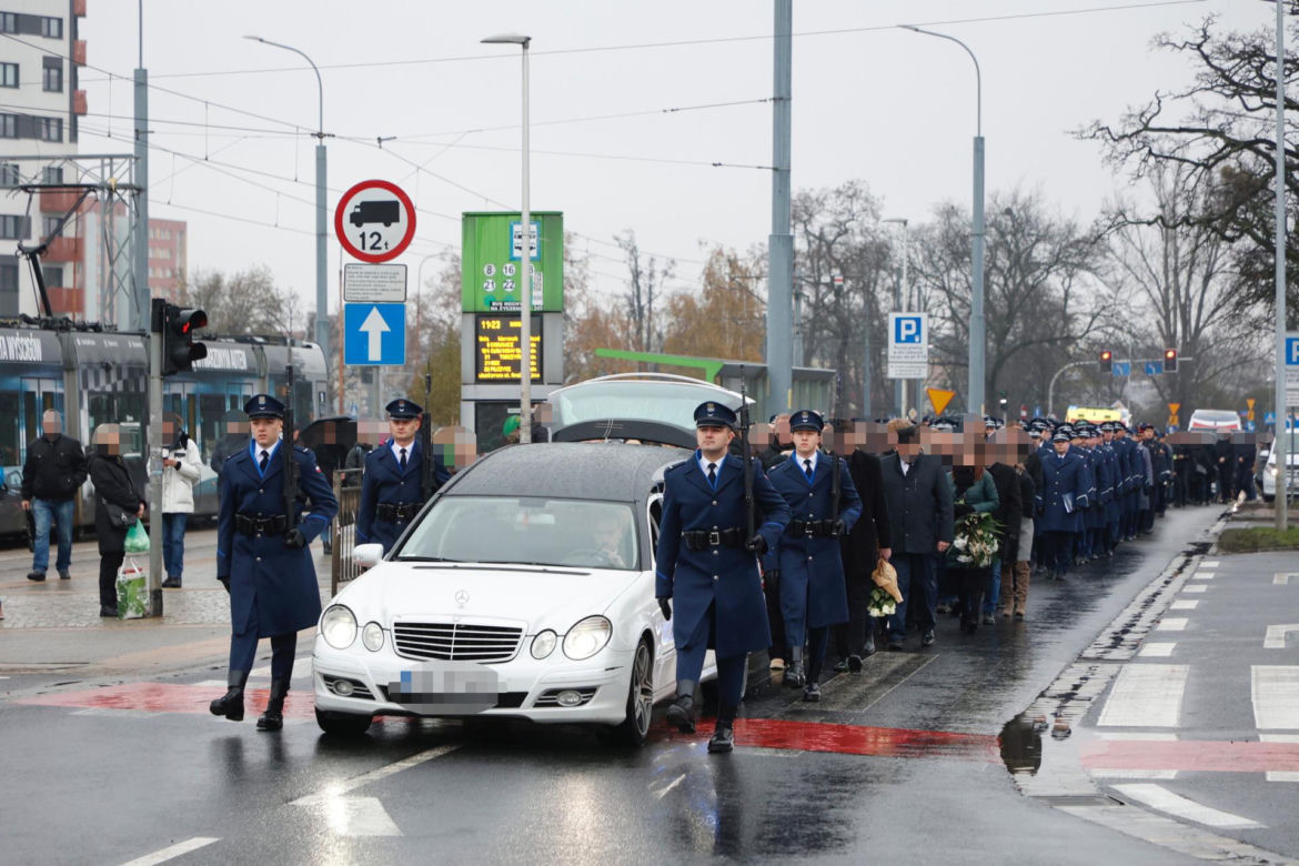 Pogrzeby zamordowanych policjantów z Wrocławia