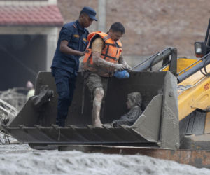 Katastrofa w Nepalu. Setki osób zaginęły, wśród nich zagraniczni turyści