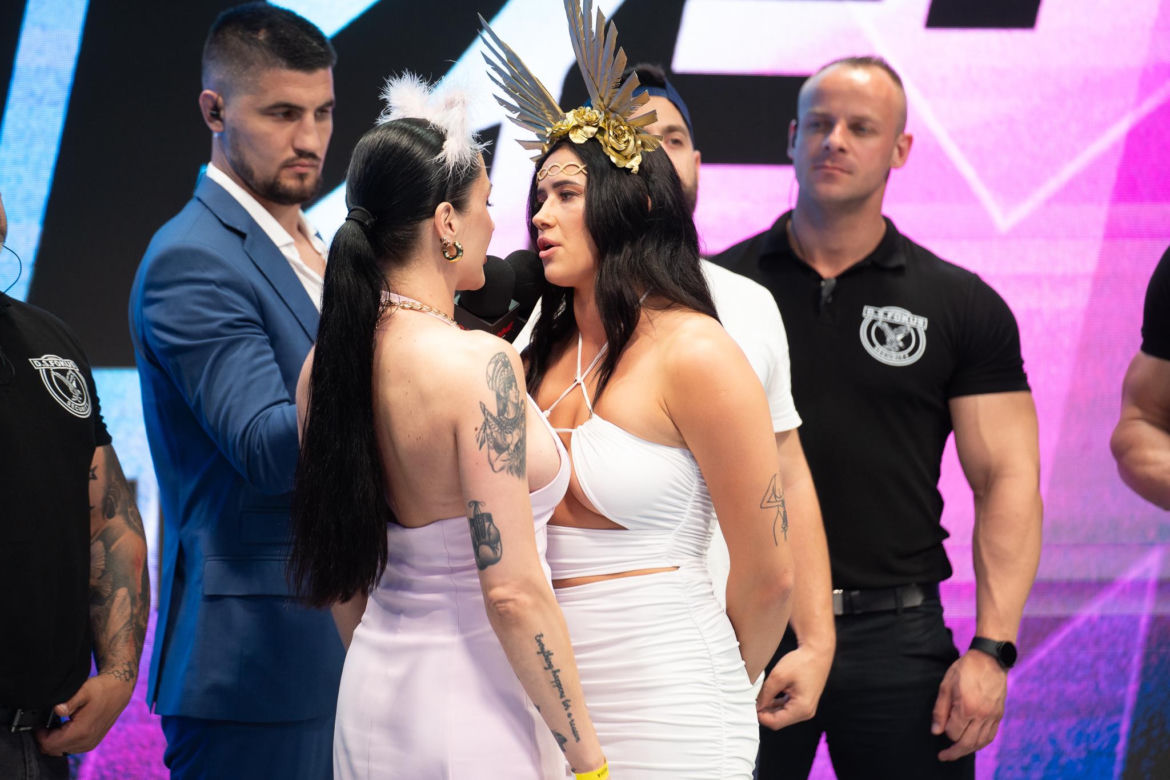 Ewa "Kleo" Brodnicka - Karolina "Zupeczka" Gackowska