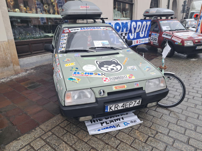 34. finał WOŚP w Krakowie. Legendarne pojazdy ZŁOMBOL na Małym Rynku
