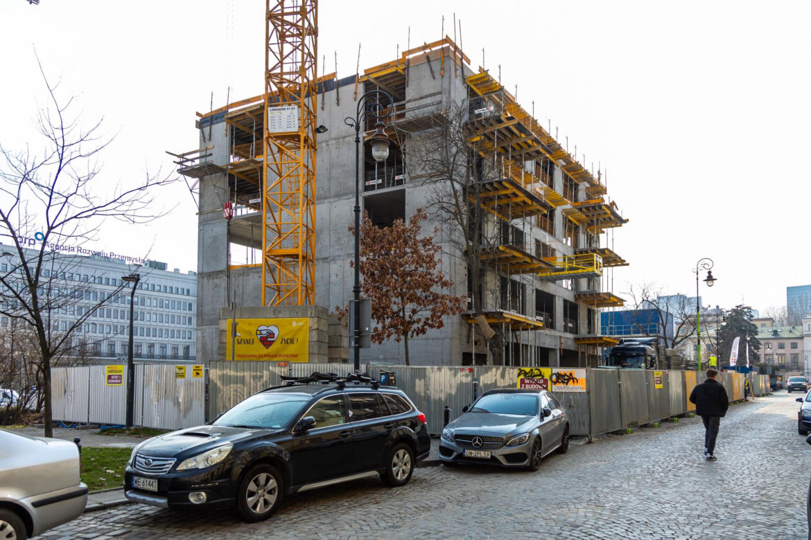 Smolna 23 w Warszawie. Budowa apartamentowca