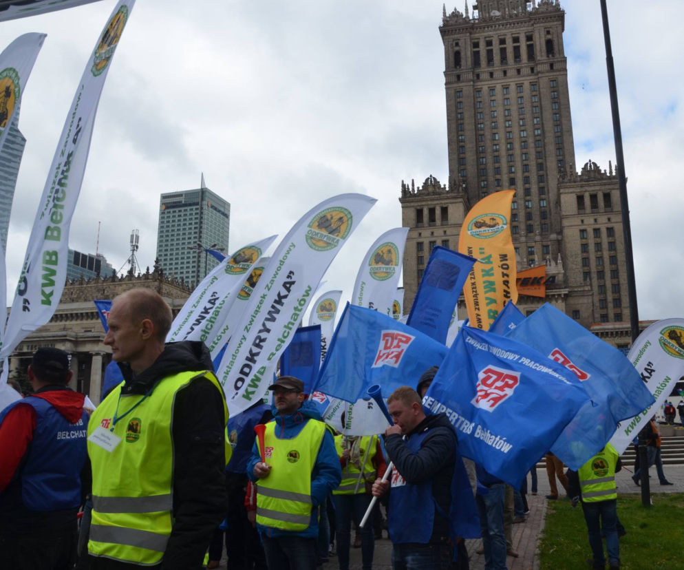 Mają dość obietnic i wychodzą na ulice. ZWIĄZKOWCY chcą opanować ulice Warszawy!