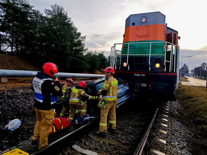 Polkowice. Wypadek na przejeździe kolejowym