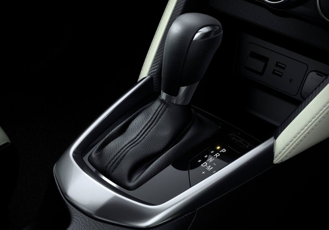 2015 nowa Mazda 2