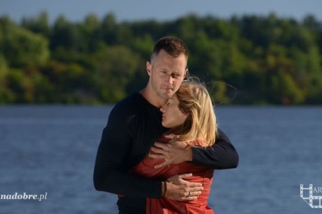 NA DOBRE i NA ZŁE odc. 503. Hana Goldberg (Kamilla Baar), James (Jake Michaels)