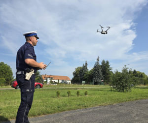 Policyjny dron nad niebezpiecznym skrzyżowaniem