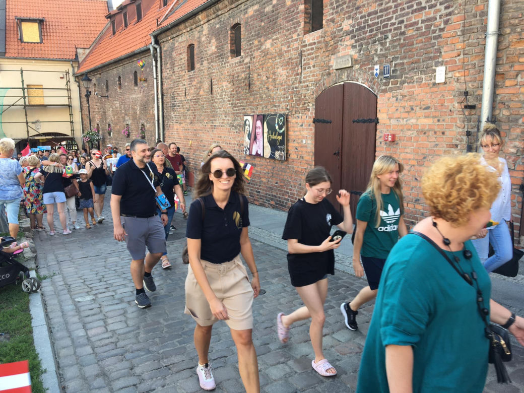 Parada z okazji otwarcia Balonowych Mistrzostw Świata Juniorów w Grudziądzu