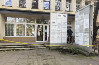 Nożownik zaatakował w Krakowie! Wtargnął do apteki, trzy kobiety ranne