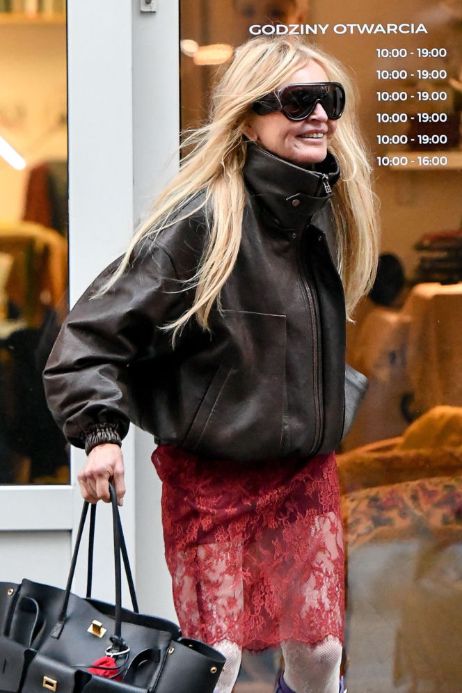 Monika Olejnik weszła w spódnicy, wyszła bez