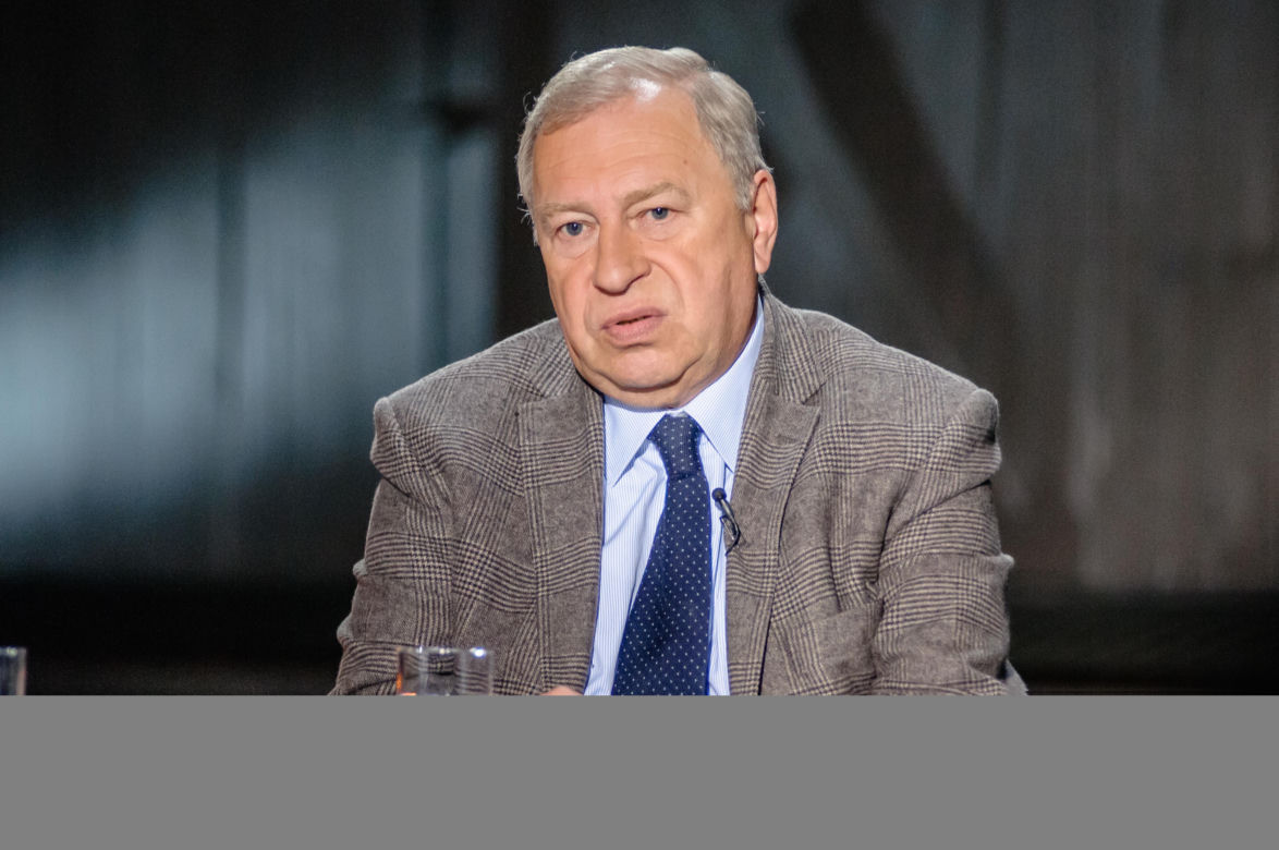 JERZY STUHR