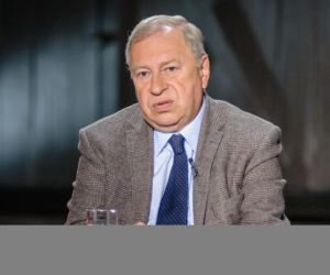 JERZY STUHR