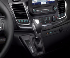 Ford Transit z nową 10-stopniową automatyczną skrzynią biegów