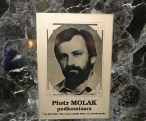 Policjanci opłakują śmierć antyterrorysty. Zginął w wybuchu na stacji paliw na Pradze