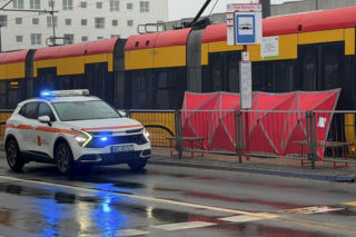 Dramat w warszawskim tramwaju. Pasażerowie zamarli, gdy to zobaczyli