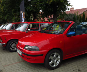 Zlot zabytkowych samochodów