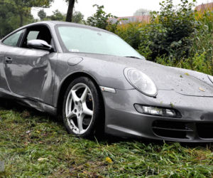Wypadek Porsche w miejscowości Stolec