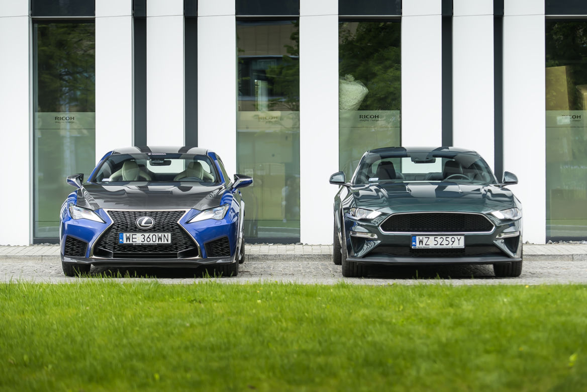 Lexus RC F Carbon 5.0 V8 vs. Ford Mustang Bullitt 5.0 V8