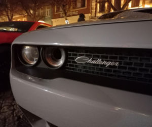 Świąteczny Zlot Amerykańskich Samochodów na Rynku w Lesznie