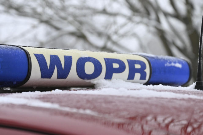Gdy załamie się lód. Co robić, by uratować siebie lub kogoś, gdy wpadnie do wody?