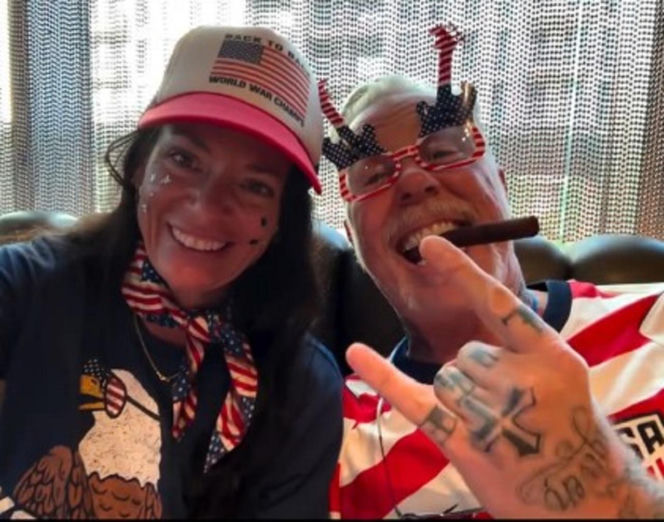 James Hetfield w śmiesznych okularach świętował 250-lecie USA! Narzeczona frontmana Metalliki wrzuciła nagranie