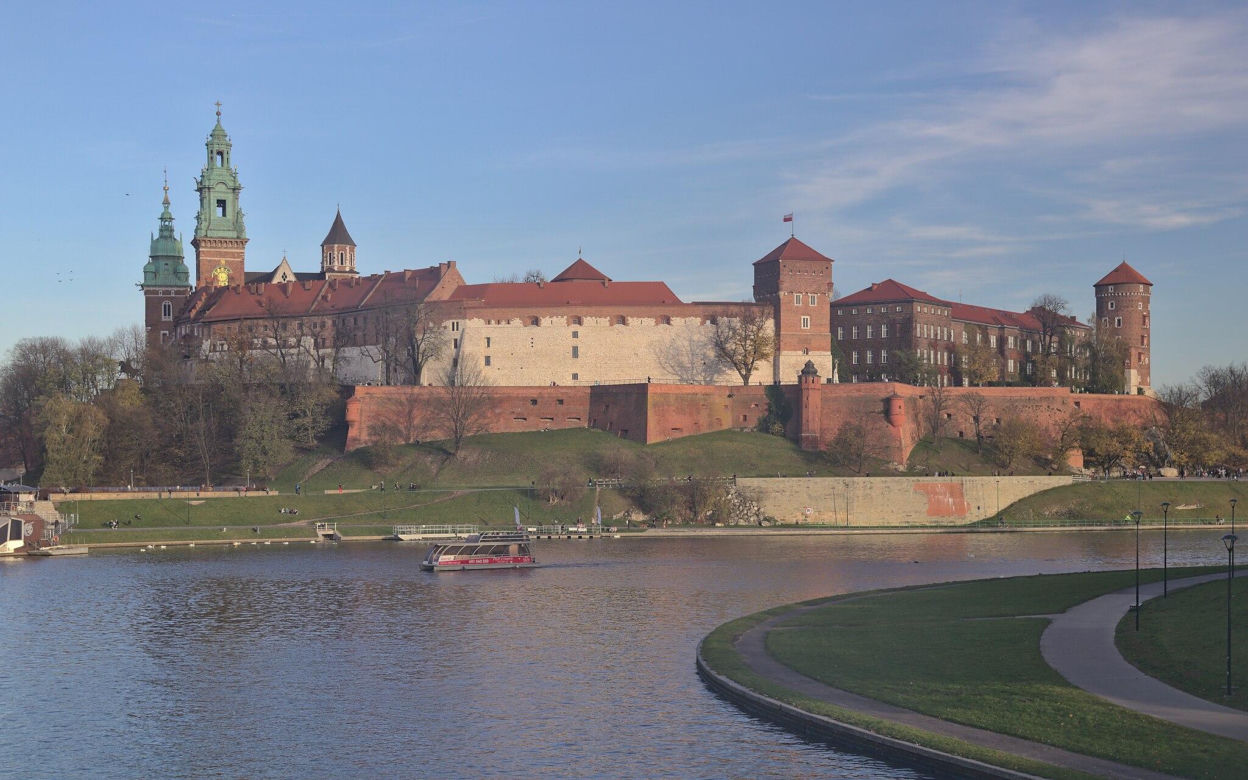 To miasto w Małopolsce jest nazywane Barceloną Północy. Jednak mało kto wie, że jest większe od hiszpańskiego hitu turystycznego 