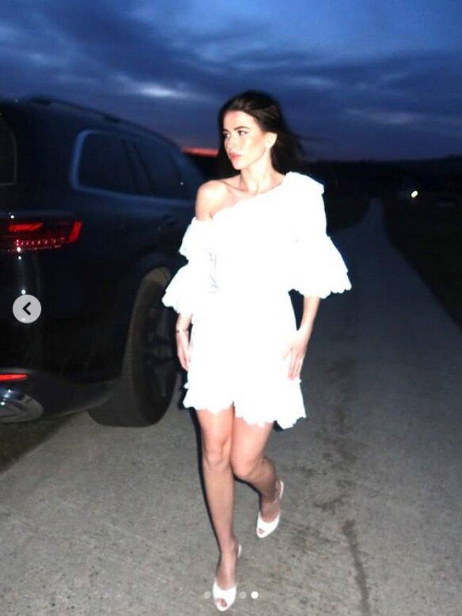 Miało być skromnie, a wszystko widać! Roxie Węgiel zaskoczyła stylizacją