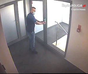 Gigantyczne oszustwo wyszło na jaw! W tle miliony złotych. Poznajesz tego mężczyznę?
