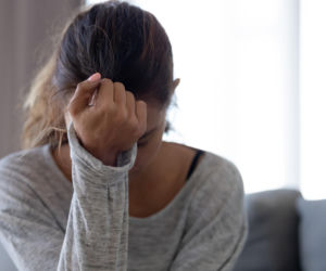 Wakacyjny romans zamienił się w koszmar. Zatkał nos partnerki i zaczął ją dusić. Dopiero zaczynam