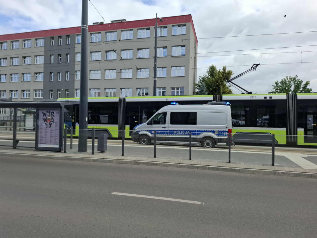 Tragedia w Olsztynie. Rowerzystka została potrącona przez tramwaj. Nie żyje