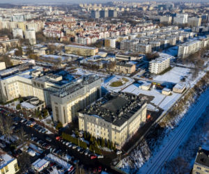 Spór i lądowisko przy szpitalu miejskim im. Narutowicza w Krakowie