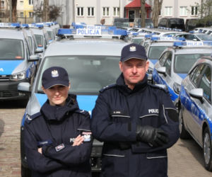 Nowe kombi-vany w policji