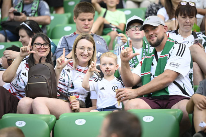 Legia Warszawa - Zagłębie Lubin: Zdjęcia kibiców